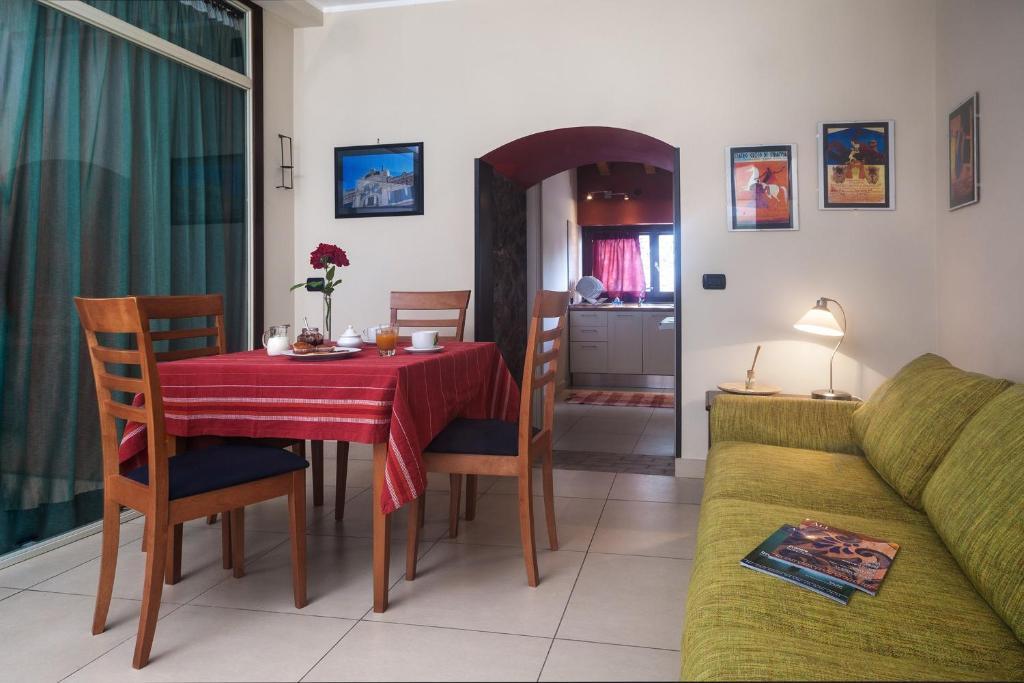 Tenuta Santatecla Country house *
